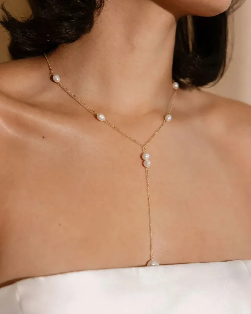 Delicate Pendant Necklace