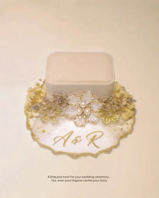 Floral Resin Ring Box