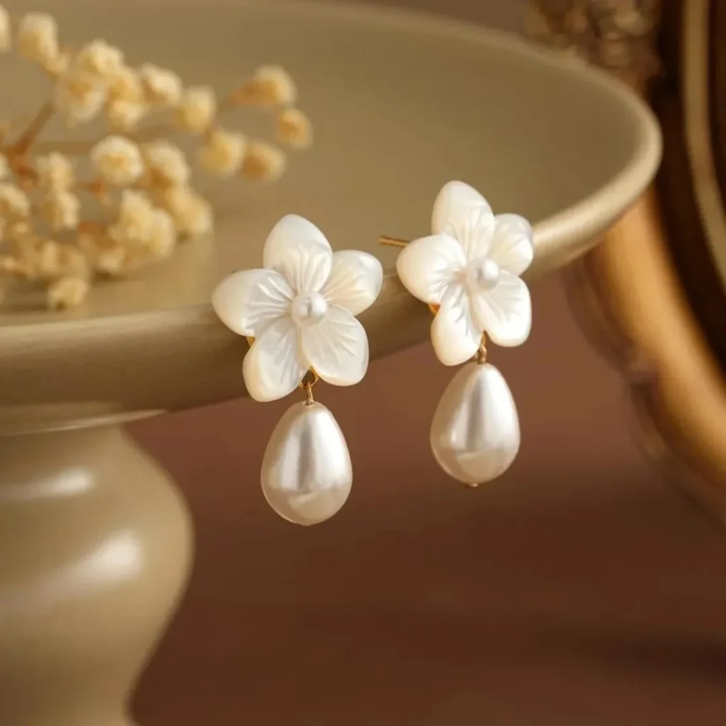 Drop Pearl Earrings