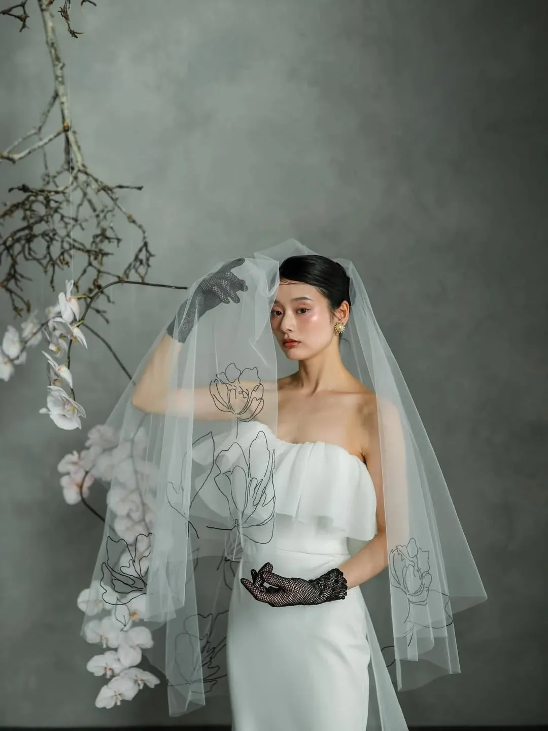 Modern Mermaid with Short Veil