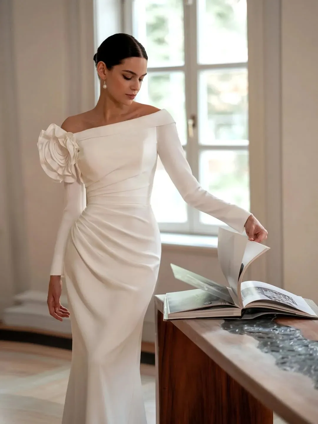 Satin Mermaid Wedding Dresses with Structured Sleeves