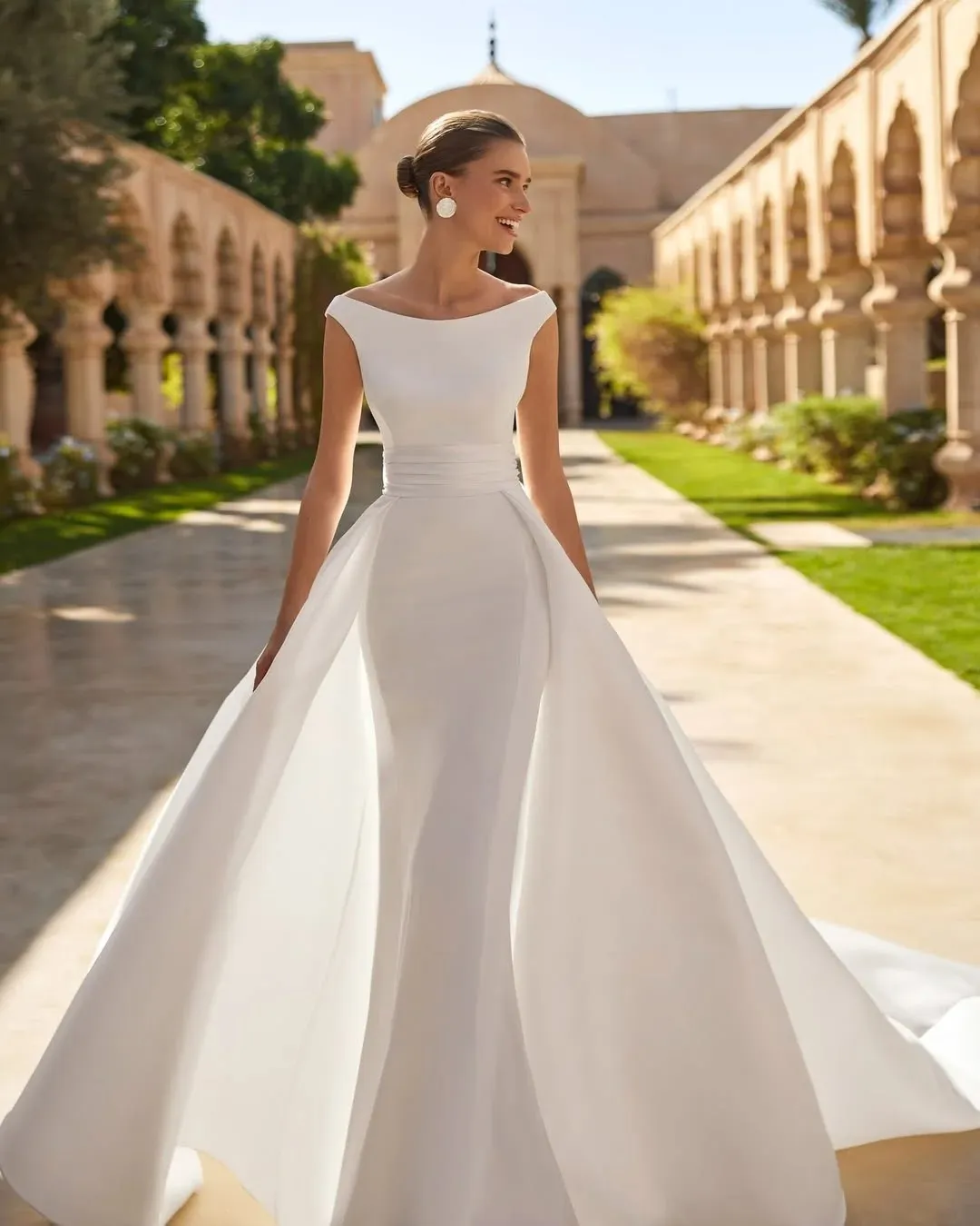 Minimalist Crepe Mermaid Dress With Straps